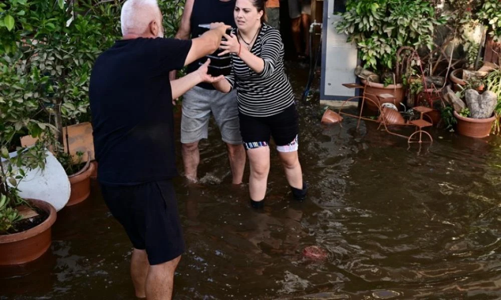 Ψεκασμούς για τα κουνούπια ζητούν κάτοικοι σε Καρδίτσα - Τρίκαλα